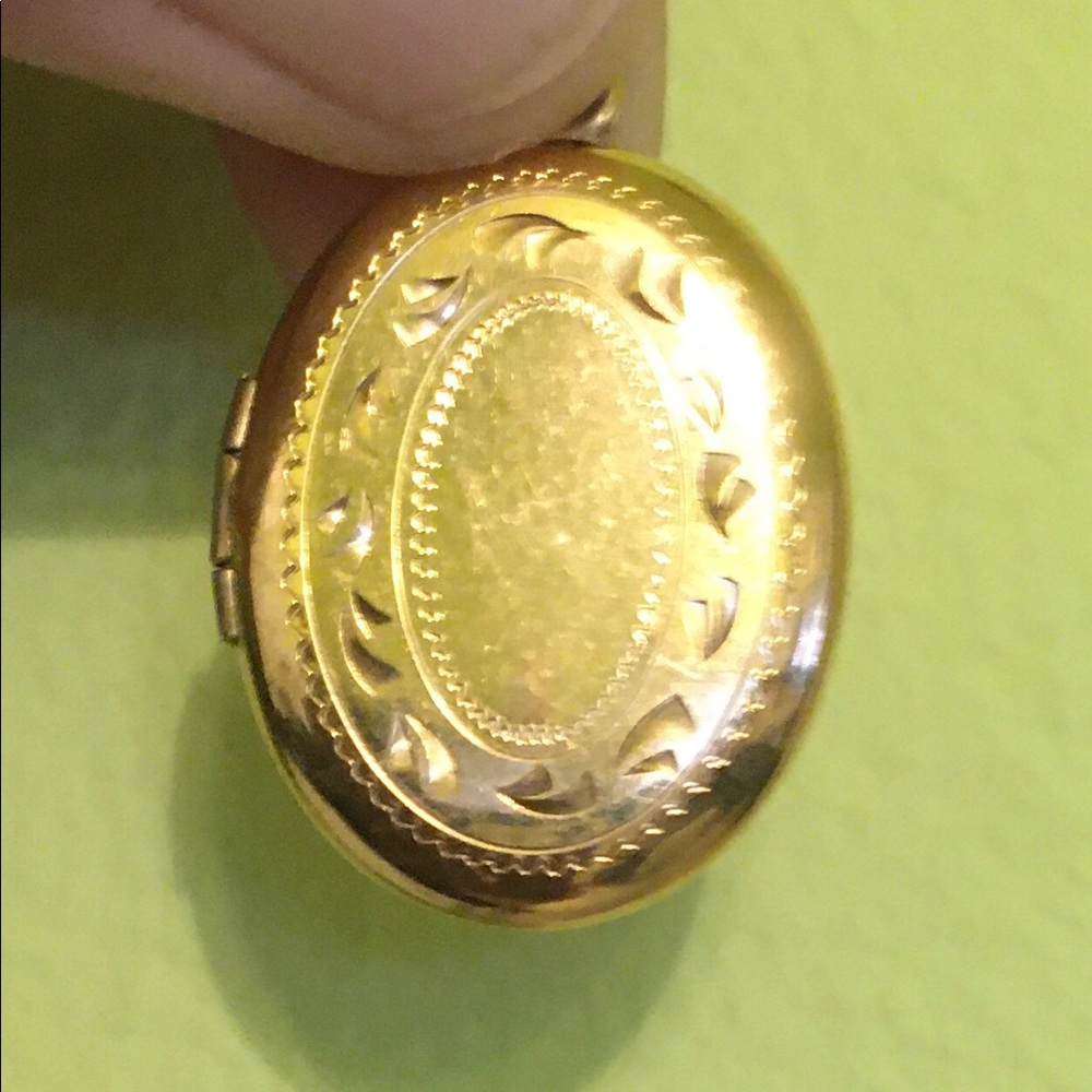 Vintage 12 K Gold Locket